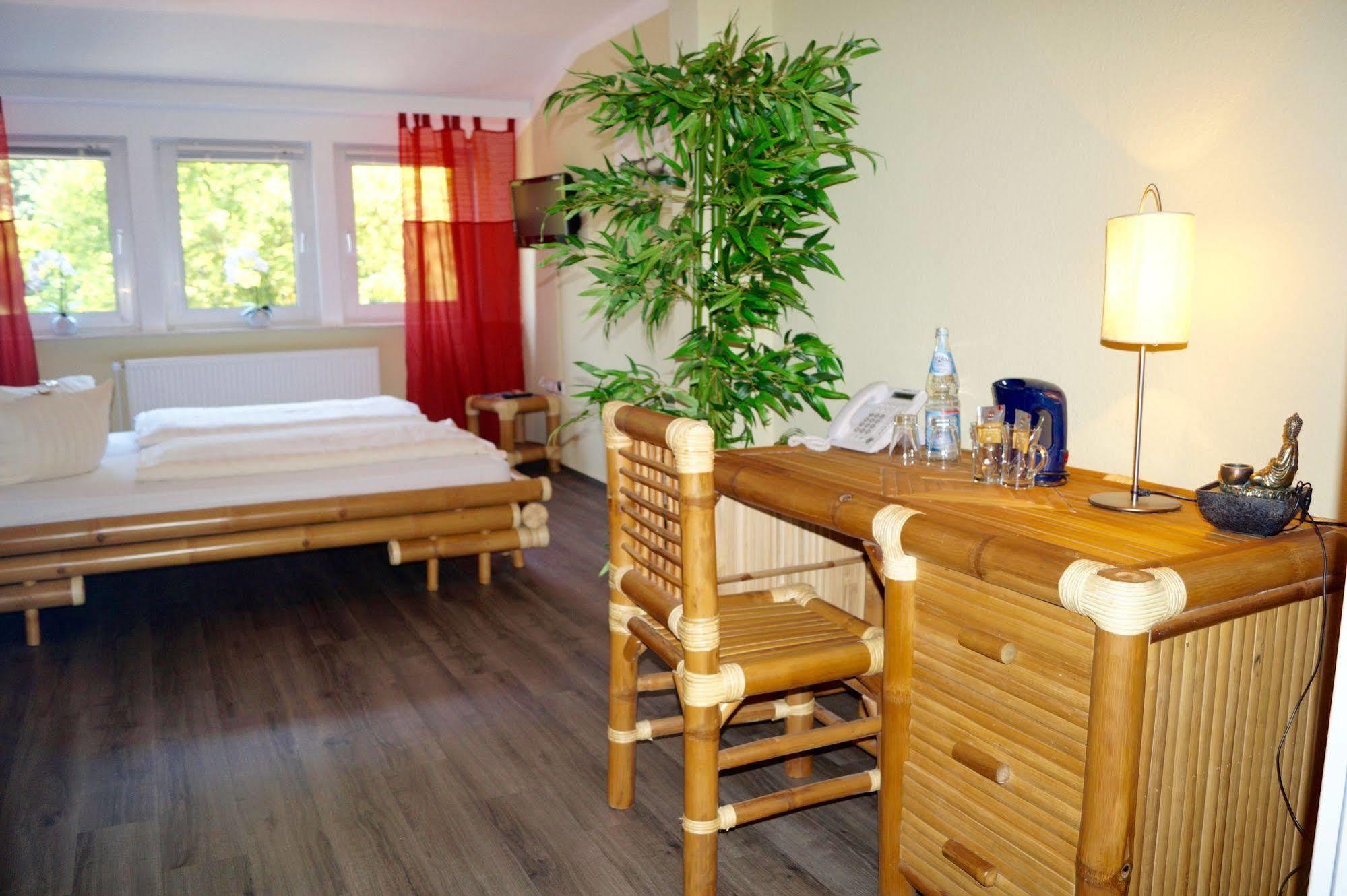 Regiohotel Germania Am Kurpark באד הרצבורג מראה חיצוני תמונה