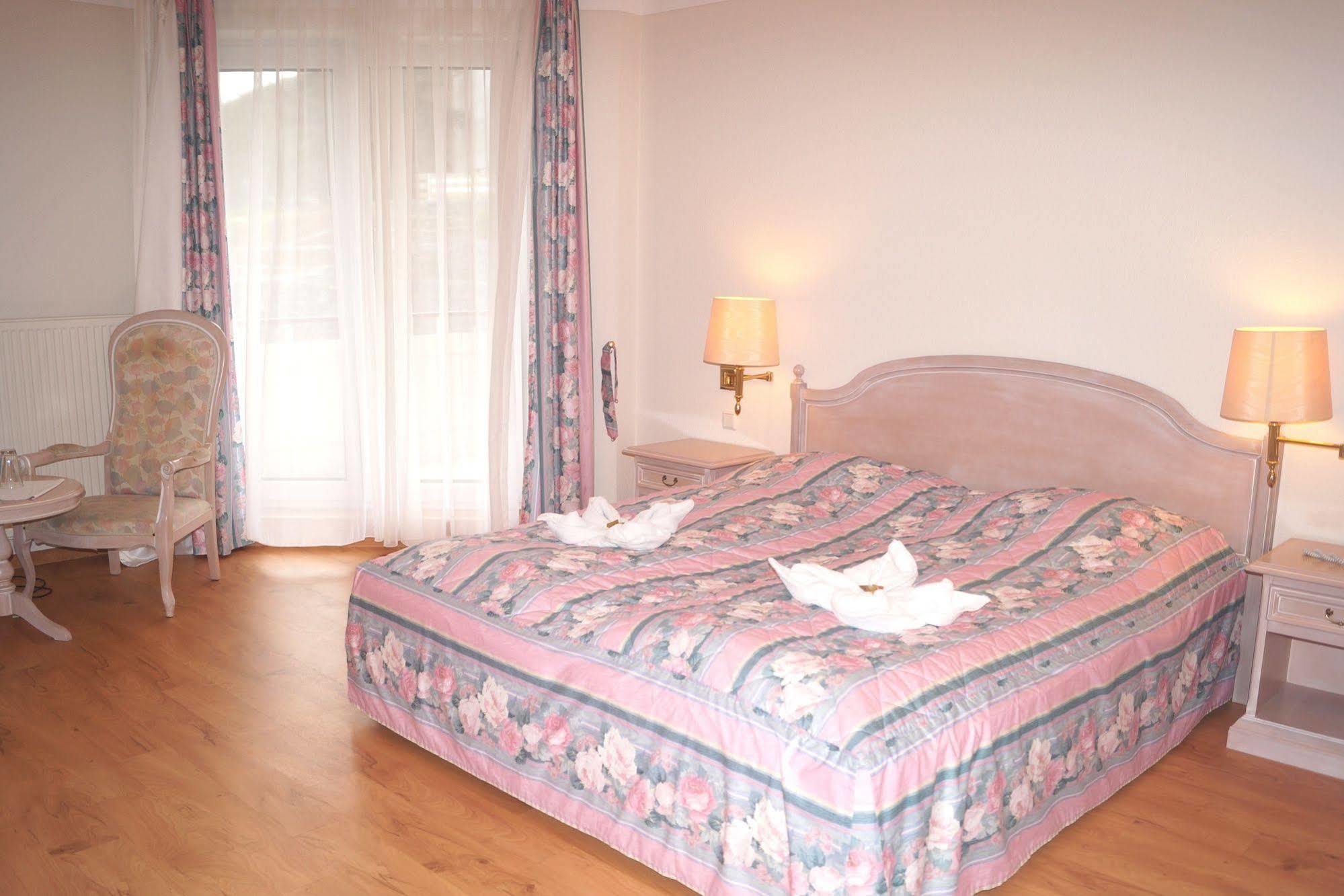 Regiohotel Germania Am Kurpark באד הרצבורג מראה חיצוני תמונה